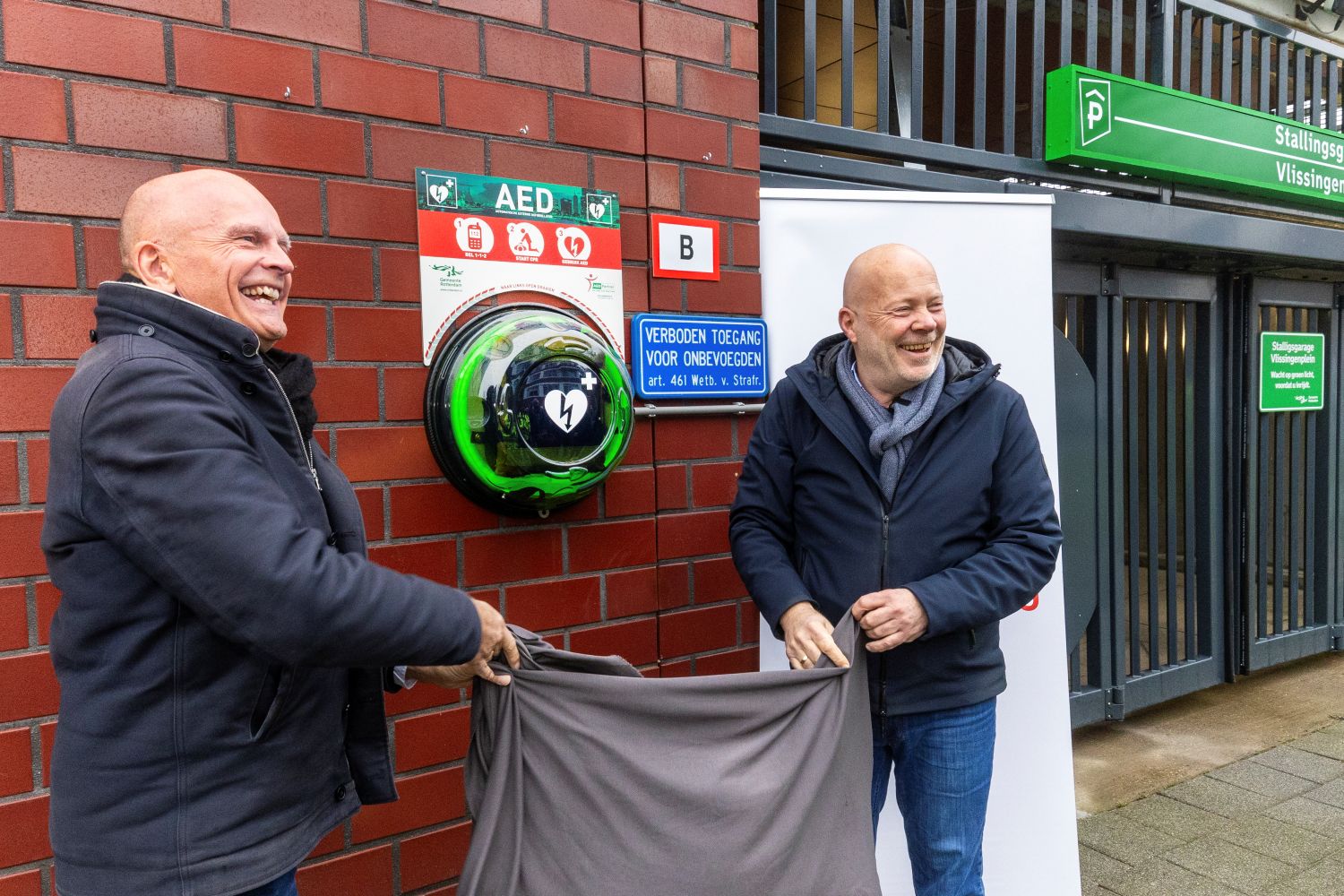 Rotterdam makes additional 17 AEDs available
